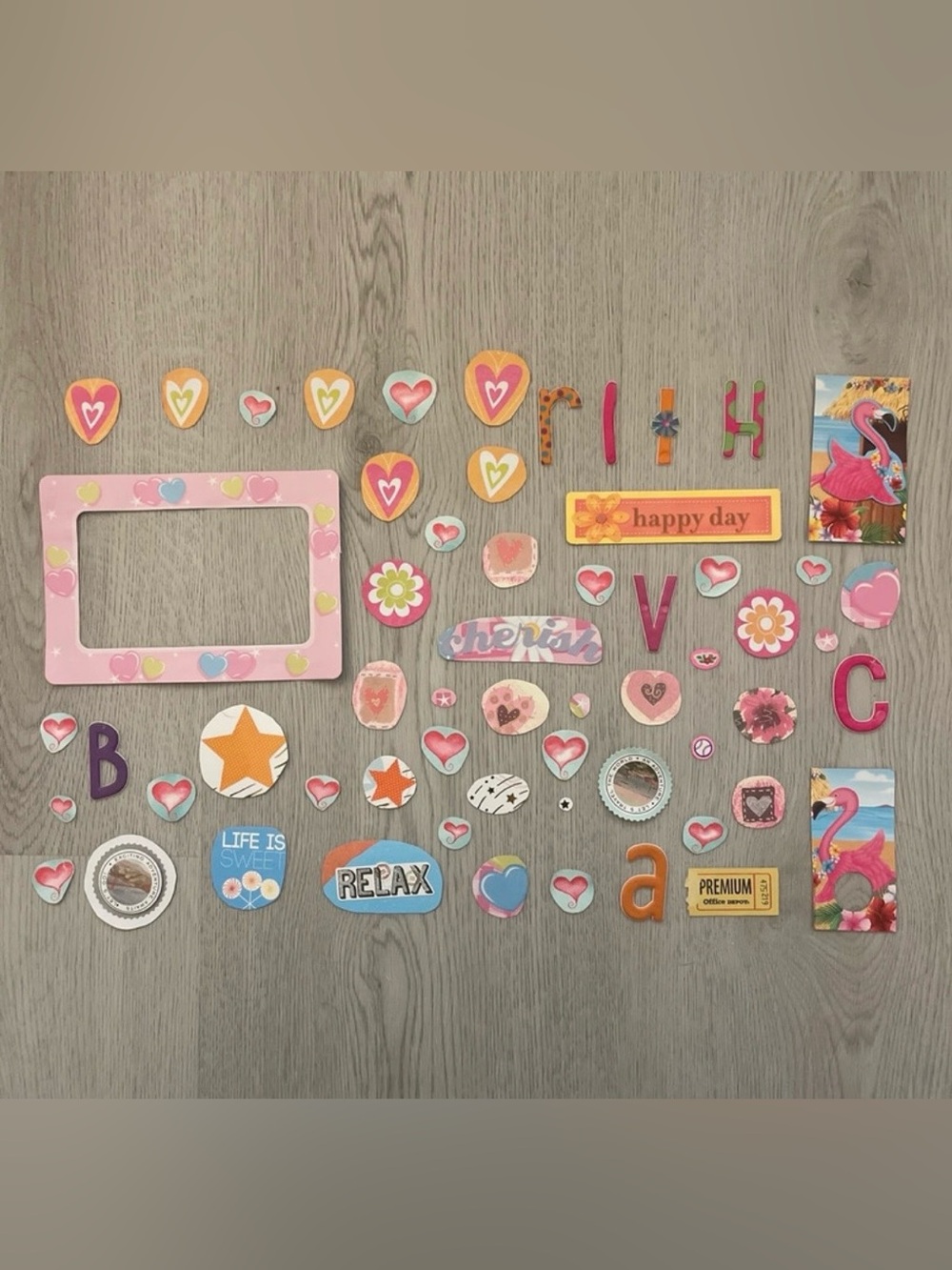 Scrapbooking embellishments/decorations for scrapbooking